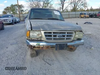 2001 Ford Ranger XL with VIN 1FTYR10C71TA12090, listed as a IAAI auction lot 40771318 with 198,646 mi miles. Bid and sale history available at carsss.com. Image 6.