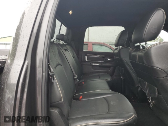 2018 Ram 2500 Limited z VIN 3C6UR5GL5JG289269, wystawiony jako Copart lot #59324035 z przebiegiem 94 266 mil mil oraz Szkoda całkowita • Salvage title. Historia ofert i sprzedaży dostępna na DreamBid. Obrazek 10.