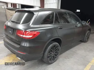 2017 Mercedes-Benz GLC 300 с VIN WDC0G4JB2HF165490, выставлен на аукционе IAAI как лот 42291062 с пробегом 128 363 миль миль и . История ставок и продаж доступна на DreamBid. Изображение 4.