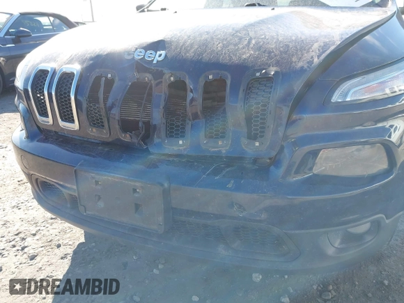2014 Jeep Cherokee Latitude z VIN 1C4PJMCS6EW145810, wystawiony jako IAAI lot #41802031 z przebiegiem 143 358 mil mil oraz . Historia ofert i sprzedaży dostępna na DreamBid. Obrazek 6.