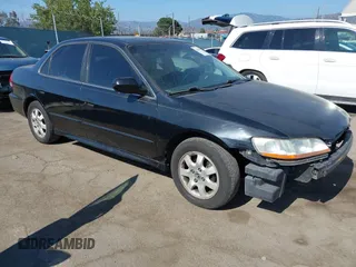 2001 Honda Accord EX z VIN JHMCG66861C018784, wystawiony jako IAAI lot #42405898 z przebiegiem 260 816 mil mil oraz . Historia ofert i sprzedaży dostępna na DreamBid. Obrazek 1.