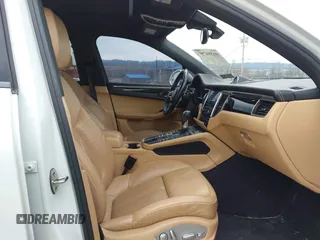 2018 Porsche Macan with VIN WP1AA2A51JLB11162, listed as a IAAI auction lot 41584797 with 72,892 mi miles and . Bid and sale history available at DreamBid. Image 5.