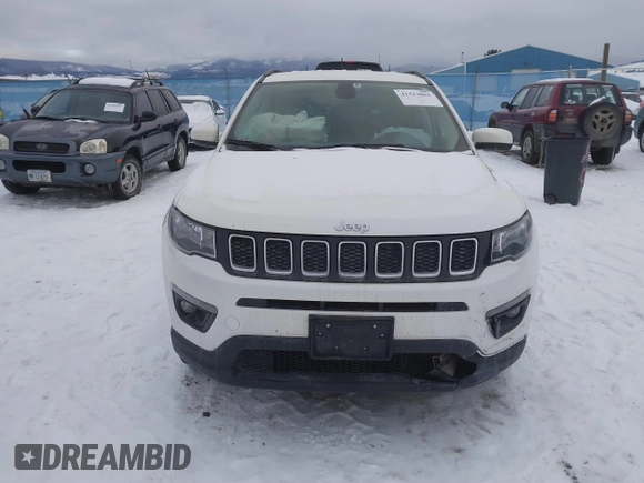 2018 Jeep Compass Latitude with VIN 3C4NJDBB8JT256755, listed as a IAAI auction lot 41523061 with 50,675 mi miles. Bid and sale history available at carsss.com. Image 13.