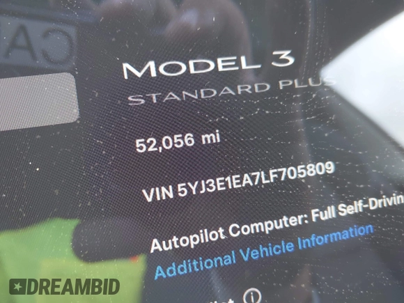 2020 Tesla Model 3 Standard Range Plus z VIN 5YJ3E1EA7LF705809, wystawiony jako IAAI lot #42146416 z przebiegiem 52 056 mil mil oraz . Historia ofert i sprzedaży dostępna na DreamBid. Obrazek 7.