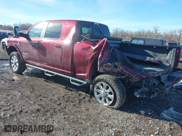 2019 Ram 2500 Laramie with VIN 3C6UR5NL8KG652913, listed as a IAAI auction lot 41611071 with 154,955 mi miles. Bid and sale history available at carsss.com. Image 3.