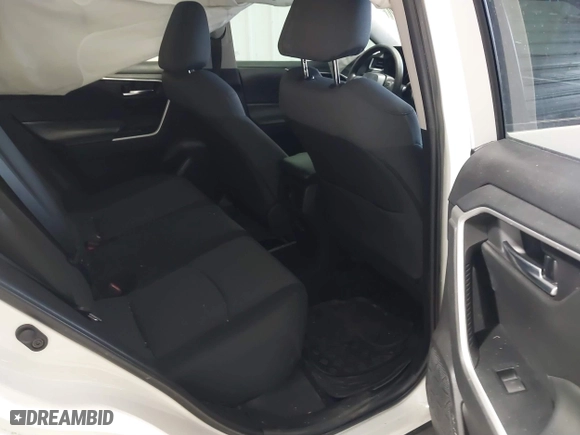 2022 Toyota RAV4 XLE with VIN 2T3P1RFV8NW286279, listed as a IAAI auction lot 41672654 with 56,984 mi miles. Bid and sale history available at carsss.com. Image 8.