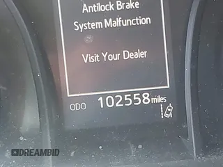 2019 Toyota Camry LE z VIN 4T1B11HK4KU797720, wystawiony jako IAAI lot #42053830 z przebiegiem 102 558 mil mil oraz . Historia ofert i sprzedaży dostępna na DreamBid. Obrazek 15.