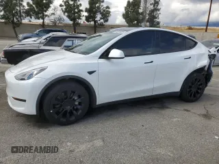 2022 Tesla Model Y Long Range with VIN 7SAYGDEE3NF558379, listed as a Copart auction lot 48594035 with 12,501 mi miles and Salvage Title. Bid and sale history available at carsss.com. Image 1.