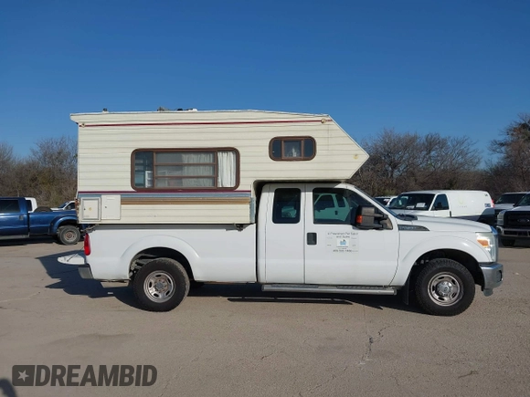 2016 Ford F-250 XLT z VIN 1FT7X2A60GEA90448, wystawiony jako IAAI lot #41778974 z przebiegiem 201 315 mil mil oraz . Historia ofert i sprzedaży dostępna na DreamBid. Obrazek 14.