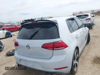 2019 Volkswagen GTI S z VIN 3VW6T7AU5KM020317, wystawiony jako IAAI lot #41790449 z przebiegiem 71 195 mil mil oraz . Historia ofert i sprzedaży dostępna na DreamBid. Obrazek 4.