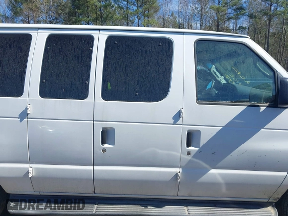 2008 Ford Econoline Passenger XL with VIN 1FBSS31LX8DA49552, listed as a IAAI auction lot 41628947 with 151,426 mi miles and . Bid and sale history available at DreamBid. Image 13.
