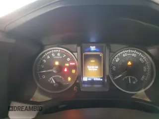 2020 Toyota Tacoma SR5 z VIN 5TFCZ5AN0LX229364, wystawiony jako Copart lot #55695505 z przebiegiem 69 908 mil mil oraz Szkoda całkowita • Salvage title. Historia ofert i sprzedaży dostępna na DreamBid. Obrazek 9.