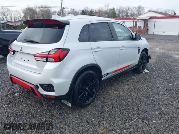2023 Mitsubishi Outlander ES z VIN JA4ARUAUXPU007733, wystawiony jako IAAI lot #41899000 z przebiegiem 12 612 mil mil oraz . Historia ofert i sprzedaży dostępna na DreamBid. Obrazek 4.
