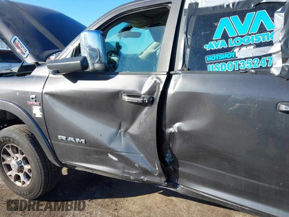 2021 Ram 2500 Laramie z VIN 3C6UR5FL7MG629012, wystawiony jako IAAI lot #41369353 z przebiegiem 168 099 mil mil oraz . Historia ofert i sprzedaży dostępna na DreamBid. Obrazek 17.