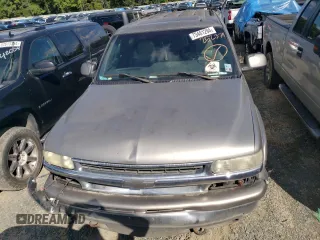 2002 Chevrolet Suburban LS with VIN 3GNEC16Z62G252379, listed as a Copart auction lot 73461294 with 321,647 mi miles and Salvage Title. Bid and sale history available at carsss.com. Image 5.