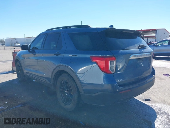 2020 Ford Explorer XLT with VIN 1FMSK7DH0LGC41818, listed as a IAAI auction lot 41654806 with 82,846 mi miles and . Bid and sale history available at carsss.com. Image 3.