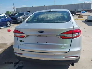 2019 Ford Fusion SEL with VIN 3FA6P0CD2KR116863, listed as a IAAI auction lot 42011256 with 72,676 mi miles. Bid and sale history available at carsss.com. Image 16.