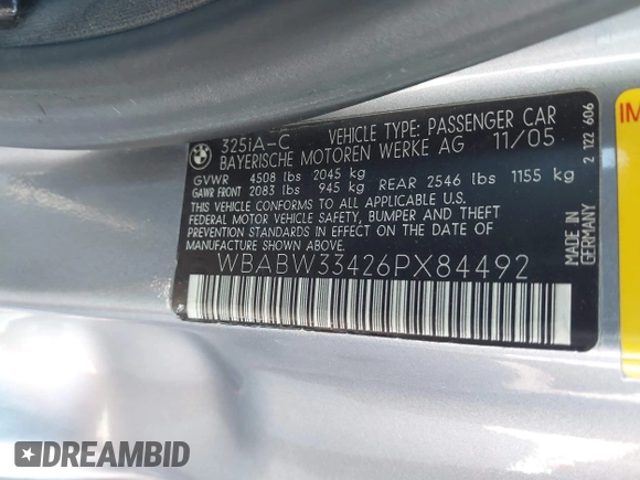 2006 BMW 3 Series 325Ci with VIN WBABW33426PX84492, listed as a IAAI auction lot 41658186 with 152,477 mi miles. Bid and sale history available at carsss.com. Image 9.