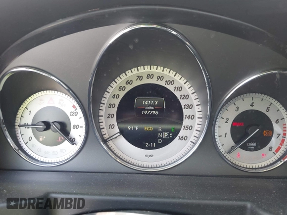 2013 Mercedes-Benz GLK GLK 350 with VIN WDCGG5HB9DG017089, listed as a IAAI auction lot 42144548 with 197,796 mi miles and . Bid and sale history available at carsss.com. Image 7.