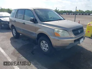 2005 Honda Pilot LX with VIN 2HKYF18125H532381, listed as a IAAI auction lot 42054852 with 236,410 mi miles. Bid and sale history available at carsss.com. Image 1.