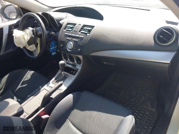 2011 Mazda Mazda3 s Sport with VIN JM1BL1K67B1422593, listed as a IAAI auction lot 42008239 with 112,793 mi miles. Bid and sale history available at carsss.com. Image 5.