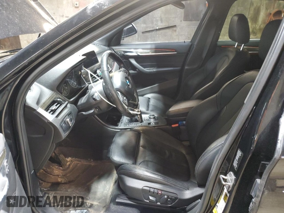 2018 BMW X1 xDrive28i with VIN WBXHT3C32J5F89399, listed as a Copart auction lot 52505945 with 63,677 mi miles and Salvage Title. Bid and sale history available at carsss.com. Image 7.