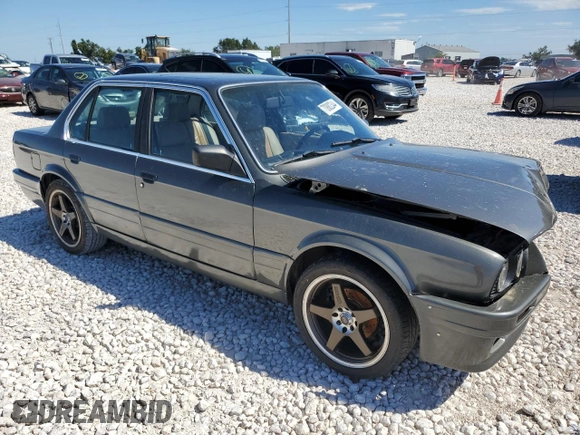 1987 BMW 3 Series 325i with VIN WBAAD2309H2446547, listed as a Copart auction lot 70882344 with 187,806 mi miles and Salvage Title. Bid and sale history available at carsss.com. Image 4.