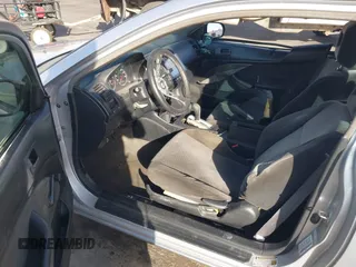 2005 Honda Civic VP z VIN 1HGEM22105L059780, wystawiony jako IAAI lot #41516233 z przebiegiem 117 423 mil mil oraz . Historia ofert i sprzedaży dostępna na DreamBid. Obrazek 5.