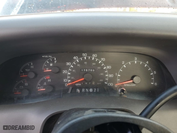 1999 Ford Super Duty F-250 XL with VIN 1FTNX21S7XED85129, listed as a Copart auction lot 80031894 with 176,769 mi miles and Salvage Title. Bid and sale history available at carsss.com. Image 9.