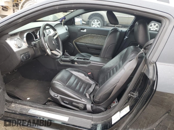 2009 Ford Mustang GT with VIN 1ZVHT82HX95105699, listed as a Copart auction lot 53817395 with 139,600 mi miles and Salvage title. Bid and sale history available at DreamBid. Image 7.