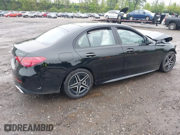 2024 Mercedes-Benz C 300 z VIN W1KAF4HB7RR164070, wystawiony jako IAAI lot #42220022 z przebiegiem 22 290 mil mil oraz . Historia ofert i sprzedaży dostępna na DreamBid. Obrazek 4.