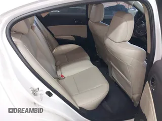 2017 Acura ILX Premium z VIN 19UDE2F78HA004856, wystawiony jako IAAI lot #42330302 z przebiegiem 39 927 mil mil oraz . Historia ofert i sprzedaży dostępna na DreamBid. Obrazek 8.