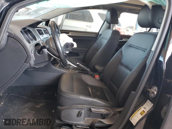 2016 Volkswagen Golf TSI Limited Edition Edition z VIN 3VWC17AU4GM516743, wystawiony jako Copart lot #50269945 z przebiegiem 129 221 mil mil oraz Szkoda całkowita • Salvage title. Historia ofert i sprzedaży dostępna na DreamBid. Obrazek 7.
