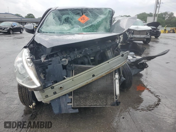 2017 Nissan Versa SV z VIN 3N1CN7AP1HL849686, wystawiony jako Copart lot #57840005 z przebiegiem Nie podano mil oraz Szkoda całkowita • Salvage title. Historia ofert i sprzedaży dostępna na DreamBid. Obrazek 5.