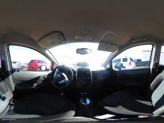 2015 Nissan Note S Plus z VIN 3N1CE2CP2FL402023, wystawiony jako IAAI lot #41461979 z przebiegiem 165 437 mil mil oraz . Historia ofert i sprzedaży dostępna na DreamBid. Obrazek 18.