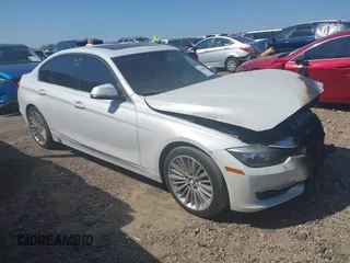 2012 BMW 3 Series 328i z VIN WBA3A5C53CF349523, wystawiony jako IAAI lot #42060916 z przebiegiem Nie podano mil oraz . Historia ofert i sprzedaży dostępna na DreamBid. Obrazek 1.
