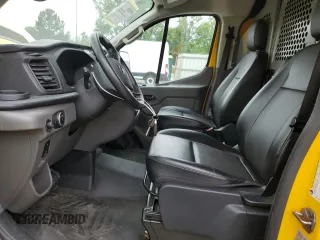 2021 Ford Transit Cargo с VIN 1FTBR1Y89MKA47021, выставлен на аукционе Copart как лот 54620305 с пробегом 59 789 миль миль и Списание • Salvage title. История ставок и продаж доступна на DreamBid. Изображение 7.