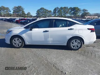 2020 Nissan Versa S z VIN 3N1CN8DV7LL860331, wystawiony jako IAAI lot #41259933 z przebiegiem 78 447 mil mil oraz . Historia ofert i sprzedaży dostępna na DreamBid. Obrazek 14.