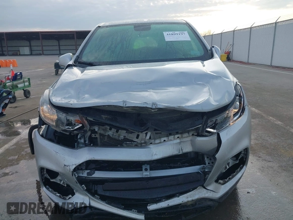 2017 Chevrolet Trax LS with VIN 3GNCJKSBXHL289303, listed as a IAAI auction lot 41899197 with 103,267 mi miles. Bid and sale history available at carsss.com. Image 13.