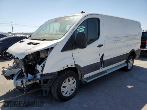 2020 Ford Transit Cargo z VIN 1FTBR1Y86LKB13703, wystawiony jako Copart lot #58082035 z przebiegiem 24 117 mil mil oraz Tytuł czysty. Historia ofert i sprzedaży dostępna na DreamBid. Obrazek 1.