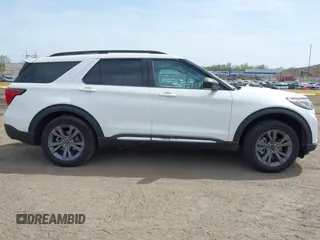2025 Ford Explorer Active z VIN 1FMUK8DH3SGA67689, wystawiony jako IAAI lot #42134141 z przebiegiem 3 920 mil mil oraz . Historia ofert i sprzedaży dostępna na DreamBid. Obrazek 13.