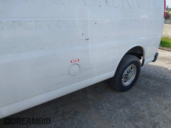 2007 Chevrolet City Express Cargo z VIN 1GCHG39V571209155, wystawiony jako IAAI lot #42168782 z przebiegiem 139 537 mil mil oraz . Historia ofert i sprzedaży dostępna na DreamBid. Obrazek 6.