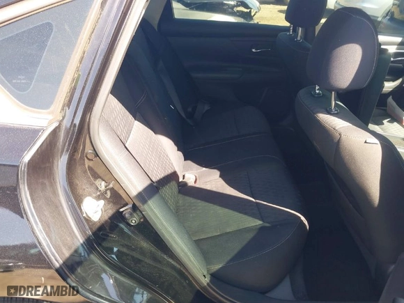 2017 Nissan Altima 2.5 S with VIN 1N4AL3AP3HN365642, listed as a IAAI auction lot 41853621 with 128,979 mi miles. Bid and sale history available at carsss.com. Image 8.