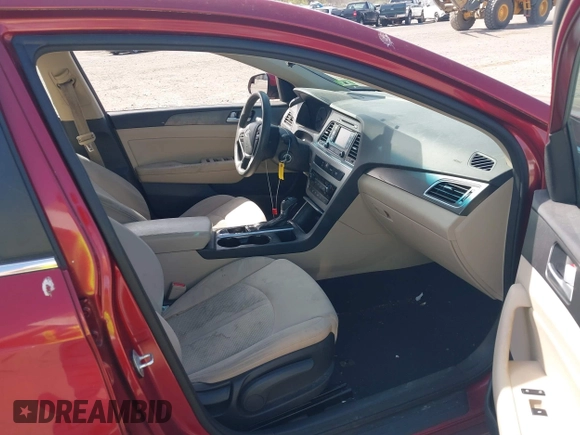 2015 Hyundai Sonata Limited with VIN 5NPE34AF7FH088872, listed as a IAAI auction lot 42105320 with 151,622 mi miles and . Bid and sale history available at carsss.com. Image 5.