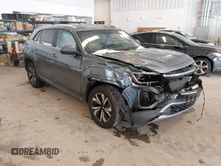 2024 Volkswagen Atlas SE with VIN 1V2LE2CA2RC223746, listed as a IAAI auction lot 41609344 with 14,633 mi miles and . Bid and sale history available at DreamBid. Image 1.