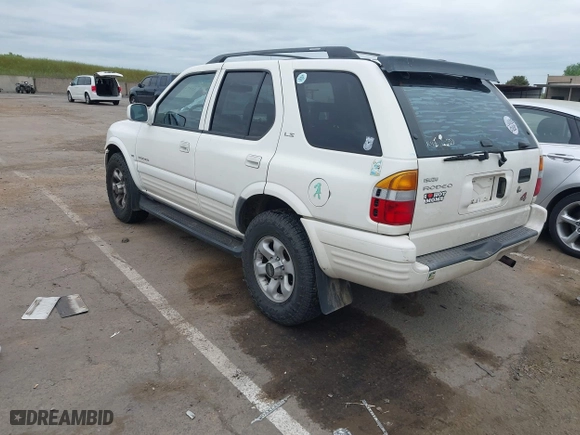 1998 Isuzu Rodeo S with VIN 4S2CM58W0W4331738, listed as a IAAI auction lot 42074562 with 237,684 mi miles. Bid and sale history available at carsss.com. Image 3.