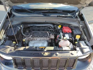 2021 Jeep Renegade Jeepster z VIN ZACNJDAB3MPN08261, wystawiony jako Copart lot #42641885 z przebiegiem 104 725 mil mil oraz Szkoda całkowita • Salvage title. Historia ofert i sprzedaży dostępna na DreamBid. Obrazek 14.