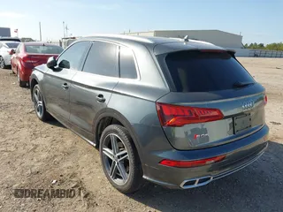 2018 Audi SQ5 Premium Plus z VIN WA1A4AFY1J2147407, wystawiony jako IAAI lot #40910292 z przebiegiem 74 942 mil mil oraz . Historia ofert i sprzedaży dostępna na DreamBid. Obrazek 3.