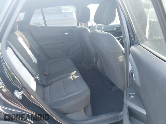 2024 Chevrolet Trax 1RS with VIN KL77LGE21RC225576, listed as a IAAI auction lot 41926081 with 7,152 mi miles. Bid and sale history available at carsss.com. Image 8.