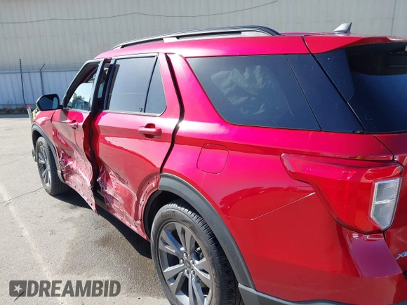 2022 Ford Explorer XLT с VIN 1FMSK7DH0NGB40877, выставлен на аукционе IAAI как лот 41947002 с пробегом 14 727 миль миль и . История ставок и продаж доступна на DreamBid. Изображение 17.